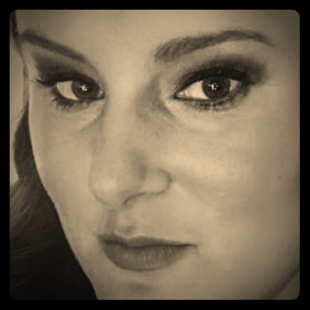 Meet your Posher 💋